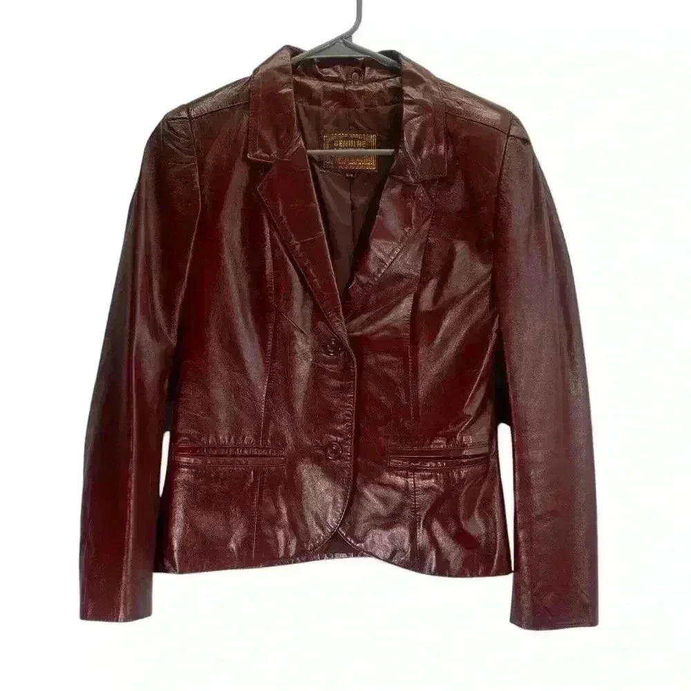 Vintage Women’s Genuine Leather Blazer Jacket. Size 5/6. Chestnut brown.